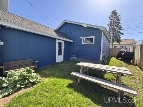 Exterior - 437 N Main, L'anse, MI 49946 photo 7 of 7