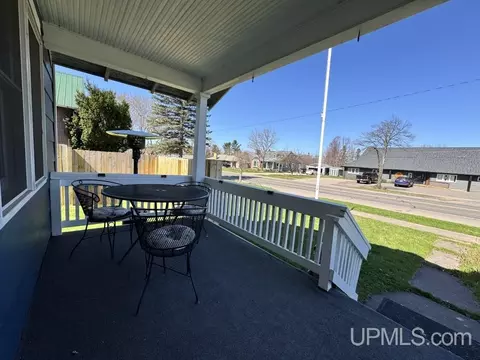 Exterior - 437 N Main, L'anse, MI 49946 photo 3 of 7