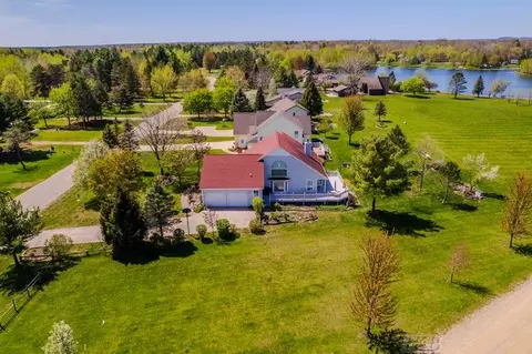 View/Area - 1726 Berkshire, Gladwin, MI 48624 photo 2 of 19