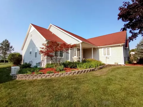 Exterior - 1726 Berkshire, Gladwin, MI 48624 photo 3 of 20