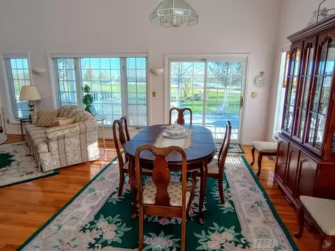 Dining - 1726 Berkshire, Gladwin, MI 48624 photo 2 of 5