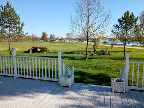 Exterior - 1726 Berkshire, Gladwin, MI 48624 photo 4 of 20