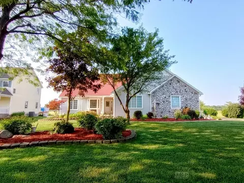 Exterior - 1726 Berkshire, Gladwin, MI 48624 photo 2 of 20
