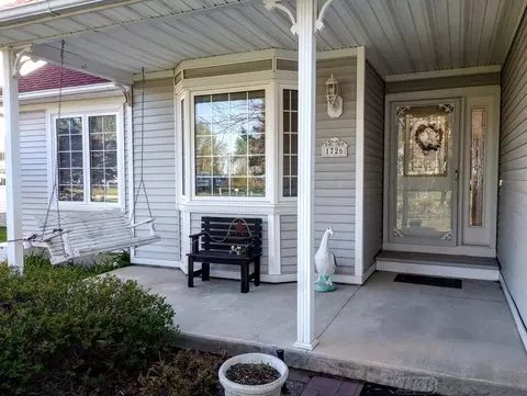 Exterior - 1726 Berkshire, Gladwin, MI 48624 photo 5 of 20