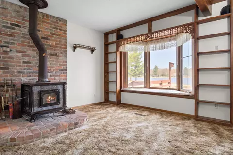 Living - 612 W W Riv, Gladwin, MI 48624 photo 2 of 6