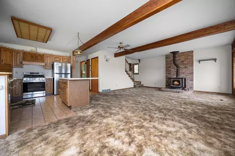 Living - 612 W W Riv, Gladwin, MI 48624 photo 3 of 6