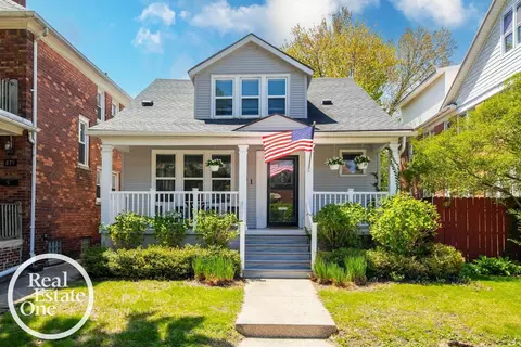 881 Nottingham, Grosse Pointe Park, MI 48230