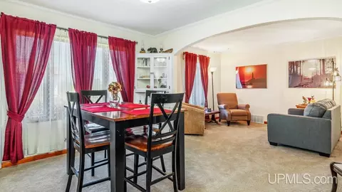 730 E Stanton, Iron Mountain, MI 49801 photo 4