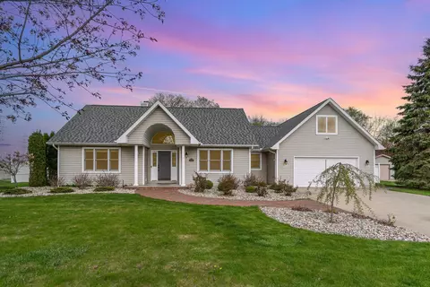1574 Wedgewood, Essexville, MI 48732