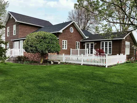 9642 Fike, Blissfield, MI 49228