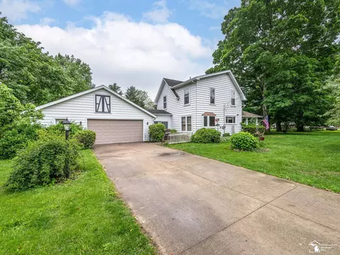 6737 Green, Ottawa Lake, MI 49267