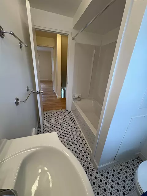 312 Sheffield, Flint, MI 48503 photo 18