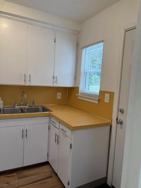 312 Sheffield, Flint, MI 48503 photo 10