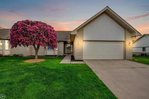 34914 Maplewood, Richmond, MI 48062