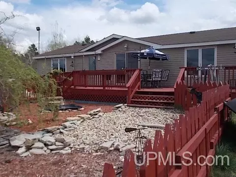 4823 Us Hwy 2, Florence, WI 54121