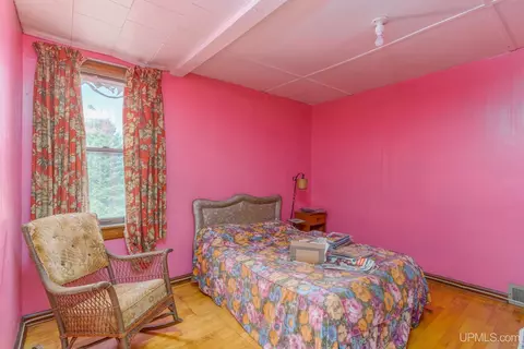 Bedroom - 511 Bell, Channing, MI 49815 photo 5 of 13