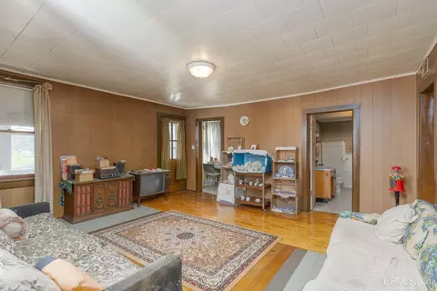 Living - 511 Bell, Channing, MI 49815 photo 3 of 4