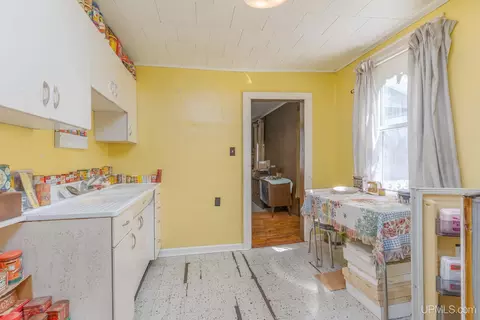 Kitchen - 511 Bell, Channing, MI 49815 photo 5 of 5
