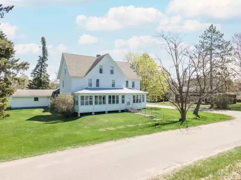 Exterior - 511 Bell, Channing, MI 49815 photo 4 of 14