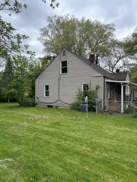 4402 Red Arrow, Flint, MI 48507 photo 7