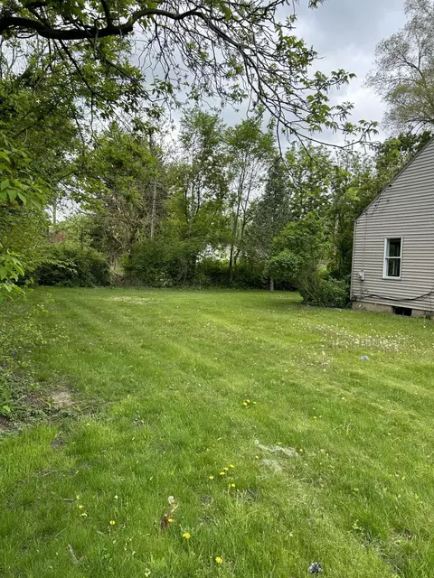4402 Red Arrow, Flint, MI 48507 photo 8