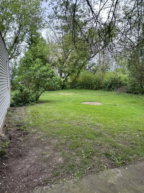 4402 Red Arrow, Flint, MI 48507 photo 5