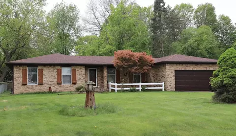 6452 Brian Cir, Burton, MI 48509
