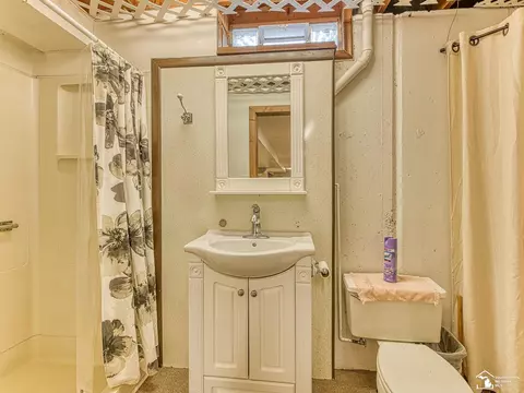 Bath - 11370 Butler, Willis, MI 48191 photo 3 of 3