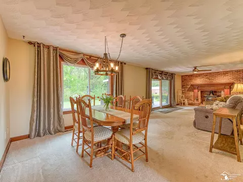 Dining - 11370 Butler, Willis, MI 48191 photo 1 of 2