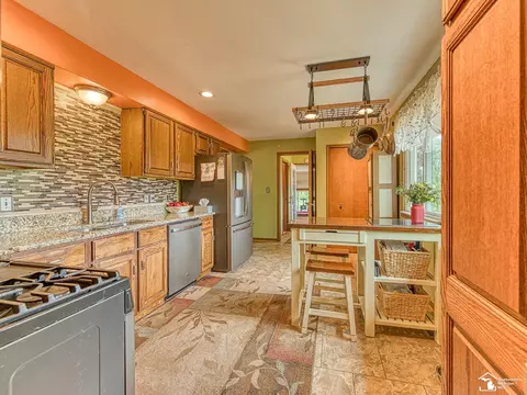 Kitchen - 11370 Butler, Willis, MI 48191 photo 2 of 4
