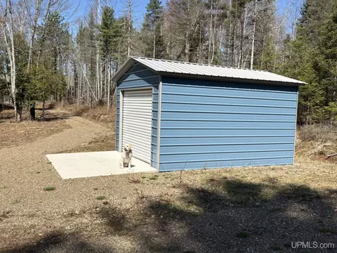 1793 M95, Republic, MI 49879 photo 9