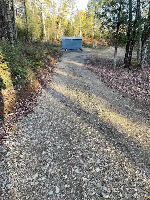 1793 M95, Republic, MI 49879 photo 4