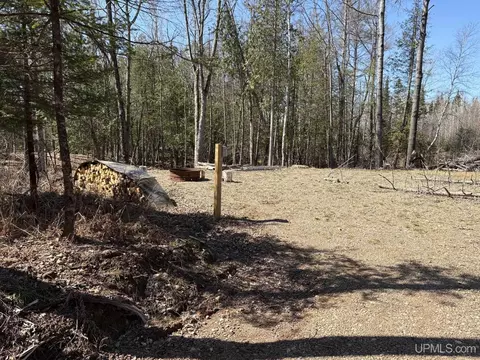 1793 M95, Republic, MI 49879 photo 11