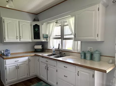 Kitchen - 1543 Loebrich, Gladwin, MI 48624 photo 1 of 7