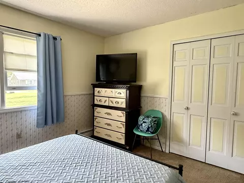 Bedroom - 1543 Loebrich, Gladwin, MI 48624 photo 8 of 12