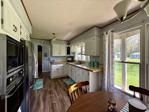 Kitchen - 1543 Loebrich, Gladwin, MI 48624 photo 7 of 7