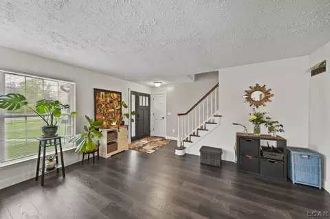 Entry Way - 608 Budlong, Adrian, MI 49221 photo 2 of 3