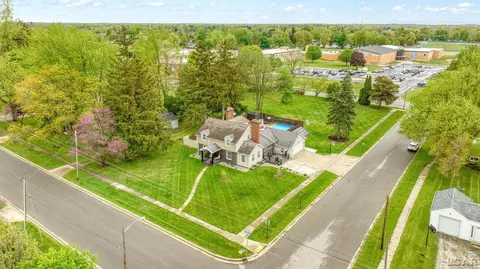 View/Area - 608 Budlong, Adrian, MI 49221 photo 6 of 10