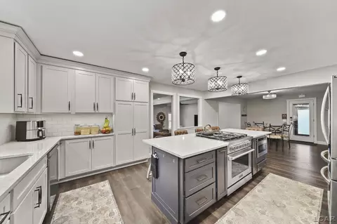 Kitchen - 608 Budlong, Adrian, MI 49221 photo 5 of 9
