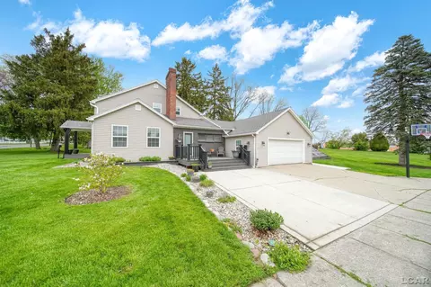 Exterior - 608 Budlong, Adrian, MI 49221 photo 24 of 27