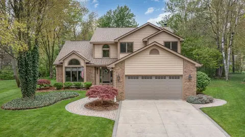 5503 Winchester, Midland, MI 48642