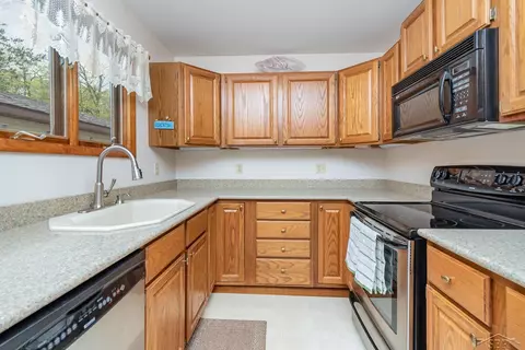 217 Maple, Roscommon, MI 48653 photo 6