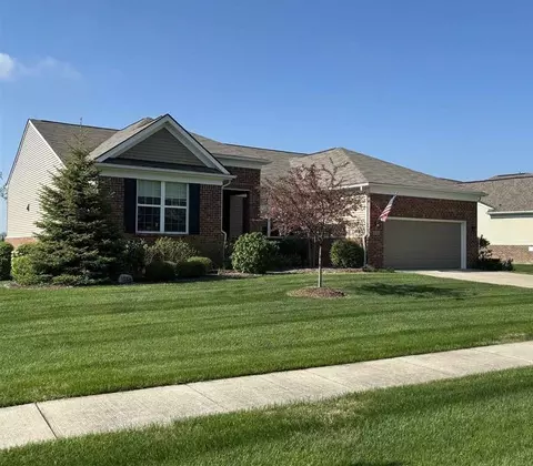 9281 Pine Vly, Grand Blanc, MI 48439