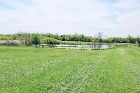 View/Area - 11478 E Carpenter, Davison, MI 48423 photo 3 of 7