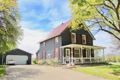 Exterior - 11478 E Carpenter, Davison, MI 48423 photo 11 of 15