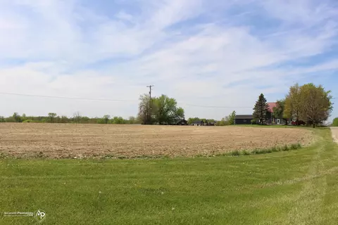 Exterior - 11478 E Carpenter, Davison, MI 48423 photo 13 of 15