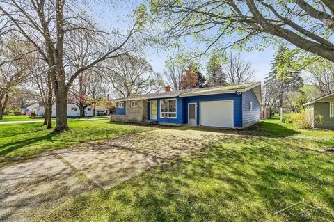 Exterior - 301 W Fourth, Gladwin, MI 48624 photo 1 of 3