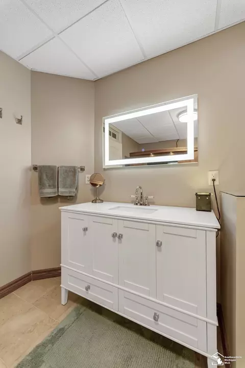Bath - 243 Eagle, Monroe, MI 48162 photo 13 of 13