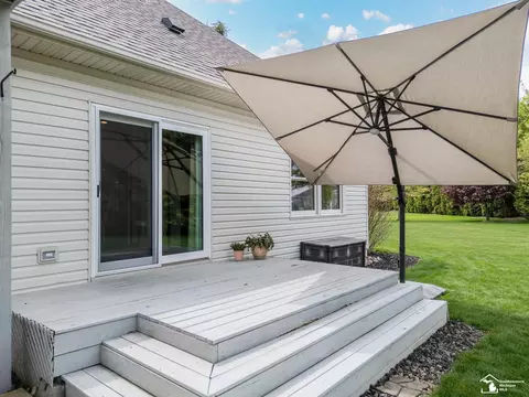 Exterior - 243 Eagle, Monroe, MI 48162 photo 8 of 10
