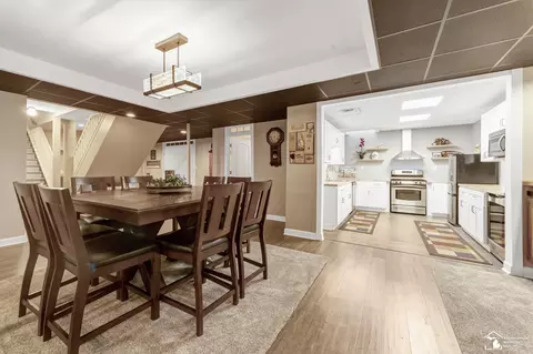 Dining - 243 Eagle, Monroe, MI 48162 photo 4 of 4